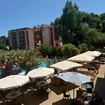 Residensia Bahami فندق