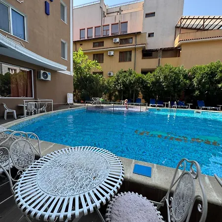 Residensia Bahami Hotell Slăntjev Brjag